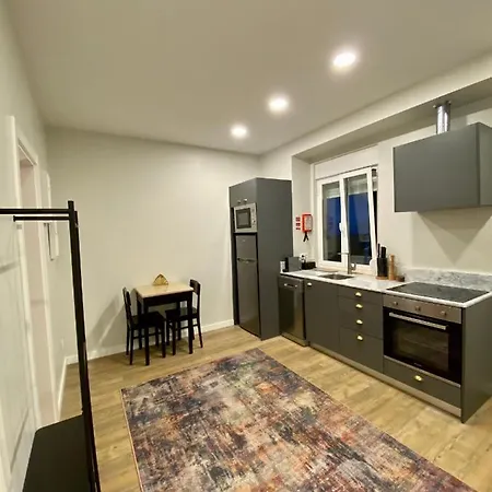 Апартаменты Canarios Cardal - Iii Лиссабон